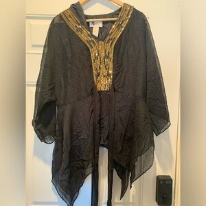 VTG Women’s MAGGIE SWEET Short Slevee Black Shirt Top Tunic Embellish Size M